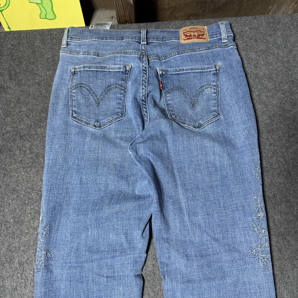 Levi's Womens Classic Bootcut Embroidered Floral Design Size 6‎ Boho Retro Y2K - Picture 8 of 13